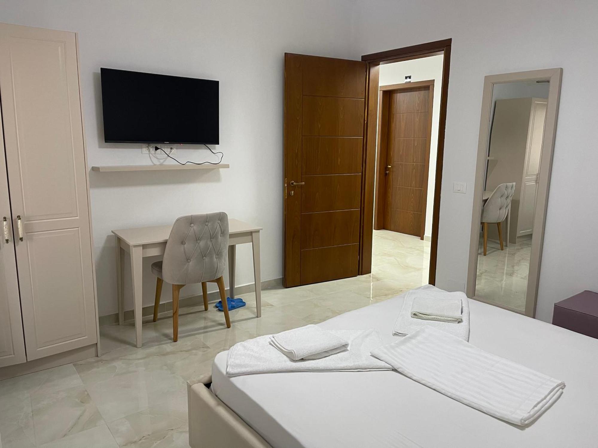 Hotel Vila C Plus Plus Berat Exterior foto